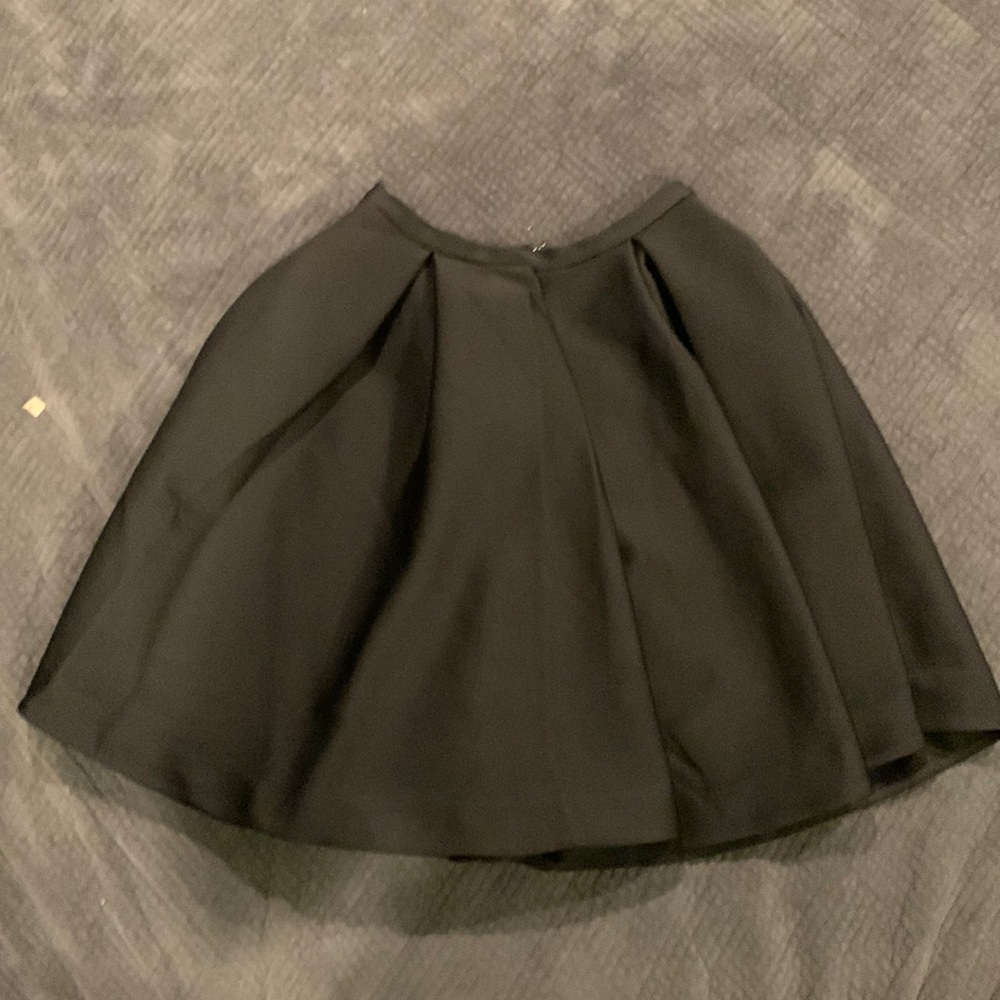 Keepsake size M evening or party skirt with pockets. Perfect for holiday parties